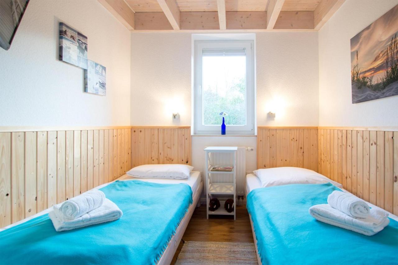 Feriendorf Suedstrand Haus 46 Пелцерхакен Екстериор снимка